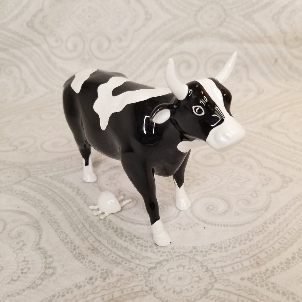 2000 Cow Parade 9179 Retired Mootzart Retired Figurine Motzart